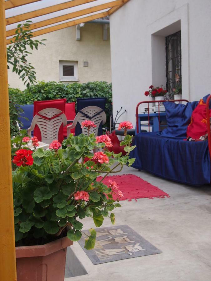 Deel Apartman Nyíregyháza Exteriör bild